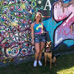 Meet your Posher, Carli